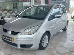 Cinzento Usado 2006 Mitsubishi Colt Invite Citadino | € 5.990 (Caro)