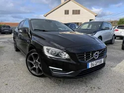 Preto Usado 2015 Volvo V60 Carrinha | € 17.990 (Preço elevado)