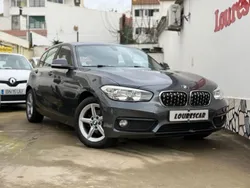 Cinzento Usado 2018 BMW 116 Urban Line Citadino | € 16.800 (Preço justo)