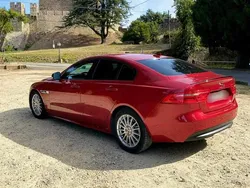 Vermelho Usado 2016 Jaguar XE Sedan | € 16.450 (Preço justo)