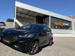 Preto Usado 2022 Ford Kuga SUV | € 29.510 (Preço justo)