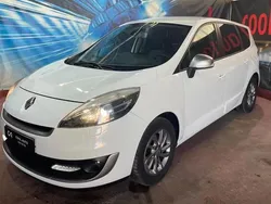 Branco Usado 2012 Renault Grand Scénic III Dynamique Monovolume | € 9.999 (Preço elevado)