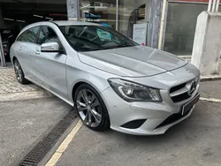 Cinza Usado 2015 Mercedes CLA200 Urban Carrinha | € 18.500