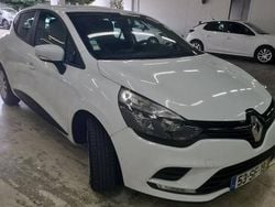 Branco Usado 2016 Renault Clio IV Zen | € 9.599 (Bom preço)
