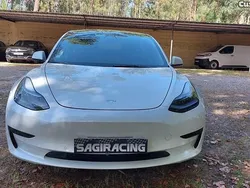 Branco Usado 2022 Tesla Model 3 Standard Range Plus Sedan | € 27.490 (Preço justo)