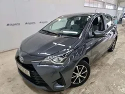 Cinza Usado 2020 Toyota Yaris Hybrid Comfort | € 17.200 (Preço justo)