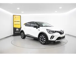 Branco Usado 2023 Renault Captur Techno SUV | € 20.480 (Preço justo)