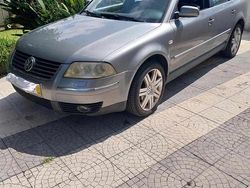 Cinzento Usado 2002 VW Passat Sedan | € 3.750 (Caro)