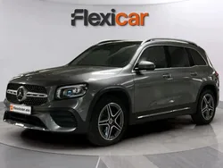 Cinza Usado 2020 Mercedes GLB200 AMG line SUV | € 39.490 (Preço justo)