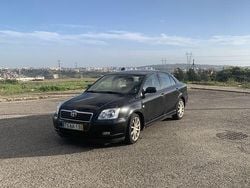 Usado 2005 Toyota Avensis Sedan | € 9.500