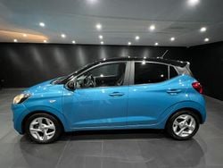 Azul Usado 2020 Hyundai i10 Comfort Citadino | € 12.990 (Preço justo)