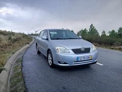 Cinzento Usado 2004 Toyota Corolla Sedan | € 3.500 (Preço justo)
