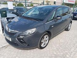 Cinza Usado 2015 Opel Zafira Executive Monovolume | € 11.900 (Preço justo)