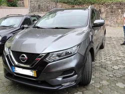 Cinzento Usado 2018 Nissan Qashqai SUV | € 17.500 (Bom preço)