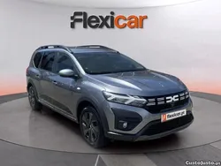 Cinza Usado 2024 Dacia Jogger Expression | € 19.480 (Preço justo)