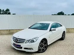 Branco pérola Usado 2010 Mercedes E250 Avantgarde Coupé | € 18.500 (Preço elevado)
