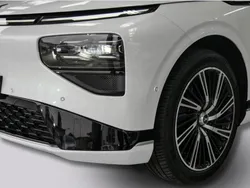 Branco Novo 2025 XPENG G9 AWD Performance SUV | € 87.499