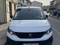 Branco Usado 2021 Peugeot Partner Monovolume | € 14.500 (Preço justo)