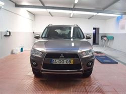 Usado 2011 Mitsubishi Outlander SUV | € 11.000