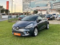 Cinzento Usado 2017 Renault Clio IV Zen | € 11.900 (Preço elevado)