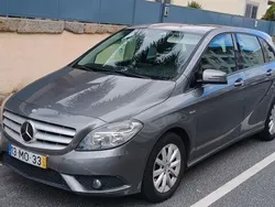 Usado 2012 Mercedes B180 Monovolume | € 7.500