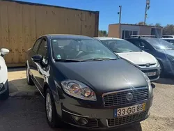 Cinzento Usado 2008 Fiat Linea Sedan | € 8.900