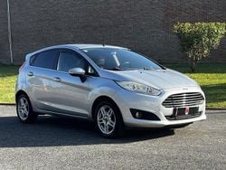 Usado 2015 Ford Fiesta ST-Line Citadino | € 5.950 (Super Preço)
