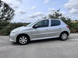 Usado 2009 Peugeot 206+ Citadino | € 4.990