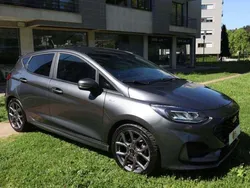 Cinzento Usado 2022 Ford Fiesta Citadino | € 15.900 (Preço justo)