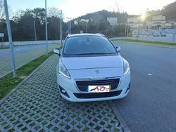 Branco Usado 2016 Peugeot 5008 Monovolume | € 12.500 (Caro)