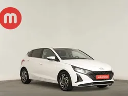 Branco Usado 2023 Hyundai i20 Comfort | € 16.799 (Preço justo)