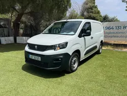 Branco Usado 2021 Peugeot Partner Monovolume | € 16.490 (Preço justo)