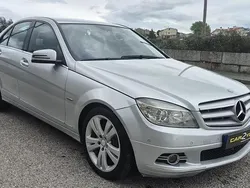 Cinza Usado 2010 Mercedes C200 Avantgarde Sedan | € 11.500 (Caro)