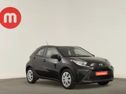 Usado 2023 Toyota Aygo Play Citadino | € 15.499 (Preço justo)