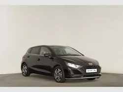 Phantom black (metalizado) Usado 2023 Hyundai i20 Comfort | € 16.990 (Preço justo)