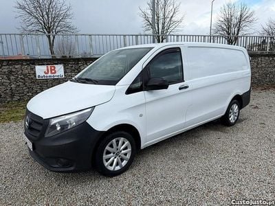 Usado Mercedes Vito 136 HP (100 kW) 2018 Branco Van