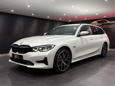 Branco Usado 2022 BMW 320 Sport Line Carrinha | € 27.500