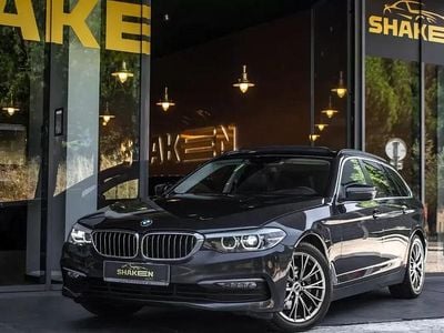 Cinzento Usado 2018 BMW 520 Luxury Line Carrinha | € 23.990 (Preço justo)