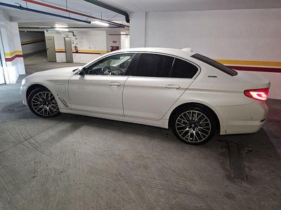 BMW 530e