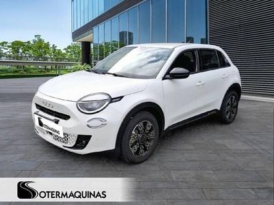 Usado Fiat 600 145 HP (106 kW) 2025 Branco SUV
