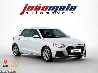 Branco Usado 2024 Audi A1 Advanced Sedan | € 20.400 (Preço justo)