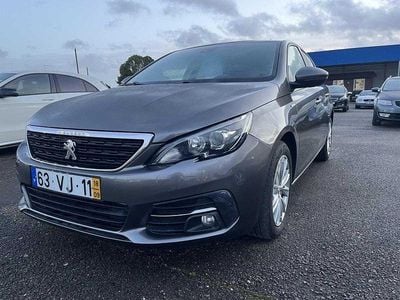 Usado Peugeot 308 Allure 130 HP (95 kW) 2018 Cinza
