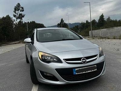 Usado 2014 Opel Astra Sedan | € 6.200 (Preço justo)