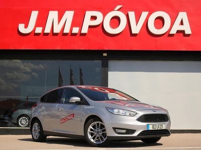 Cinzento Usado 2018 Ford Focus | € 13.990 (Preço justo)