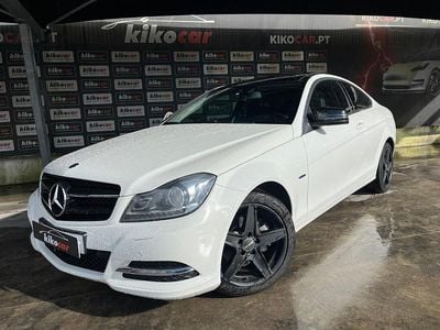Branco Usado 2012 Mercedes C220 Coupé | € 14.900