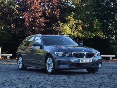 Cinzento Usado 2020 BMW 318 | € 23.350 (Bom preço)