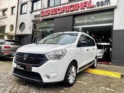 Usado Dacia Lodgy 115 HP (84 kW) 2019 Branco Monovolume
