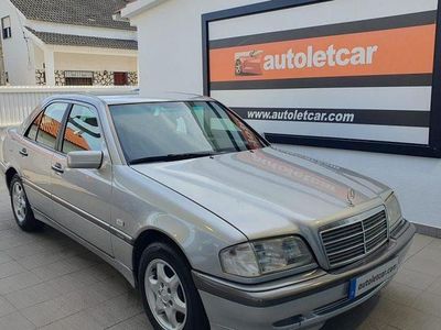 Cinzento Usado 1997 Mercedes C250 | € 5.900
