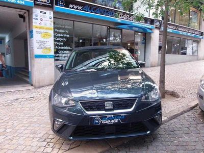 Usado Seat Ibiza XCELLENCE 80 HP (58 kW) 2019 Cinzento Citadino