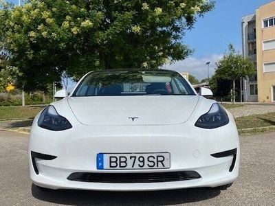 Branco Usado 2021 Tesla Model 3 Standard Range Plus Sedan | € 36.780